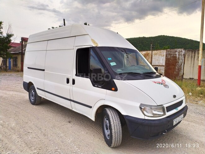 Ford Transit 2005, 123,000 km - 2.4 l - Quba