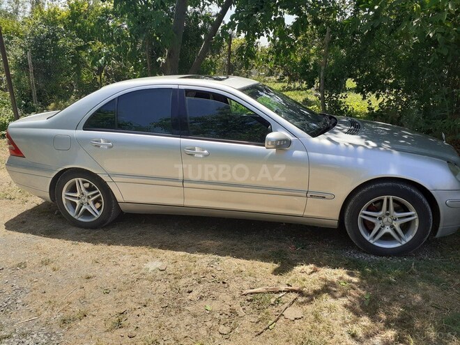 Mercedes C 200 2000, 330,000 km - 2.0 l - Şabran