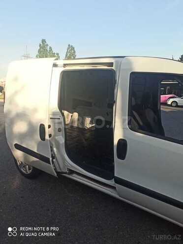 Fiat Doblo 2010, 180,000 km - 1.6 л - Bakı