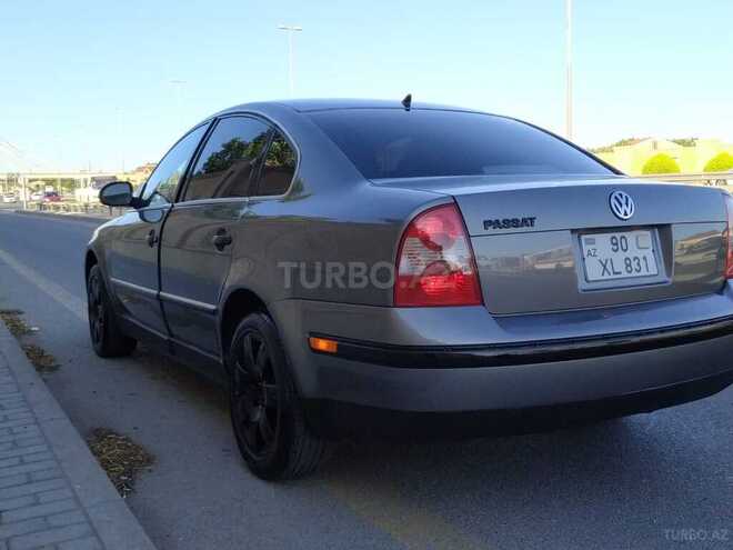 Volkswagen Passat 2004, 285,983 km - 1.8 л - Bakı