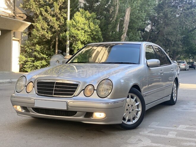 Mercedes E 220 2001, 280,000 km - 2.7 l - Bakı