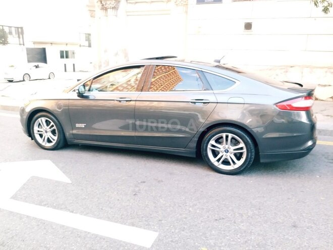 Ford Fusion 2015, 70,000 km - 2.0 л - Bakı