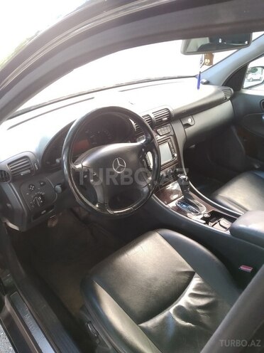 Mercedes C 250 2001, 260,000 km - 0.3 l - Bakı