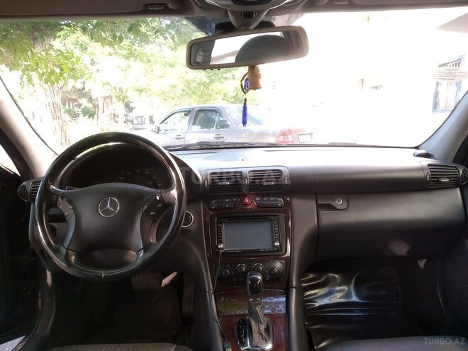 Mercedes C 250 2001, 260,000 km - 0.3 l - Bakı