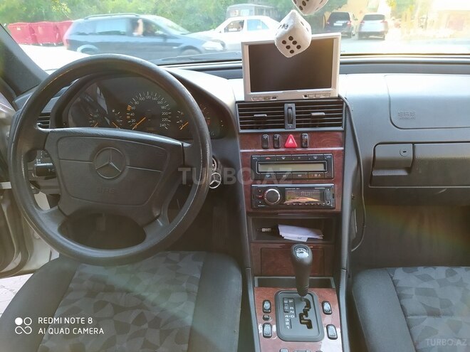 Mercedes C 200 1998, 132,000 km - 2.0 l - Bakı