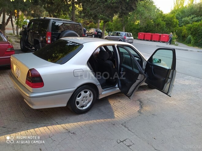 Mercedes C 200 1998, 132,000 km - 2.0 l - Bakı