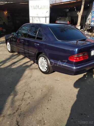 Mercedes E 220 2000, 291,521 km - 2.2 l - Bakı