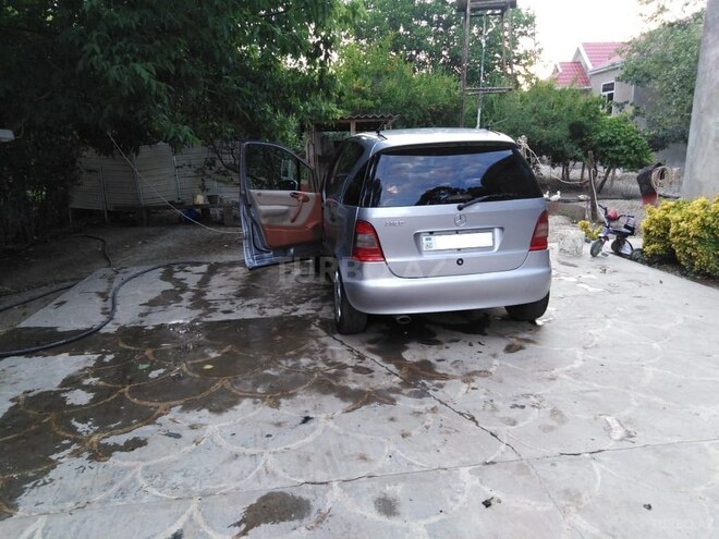 Mercedes A 190 1999, 231,000 km - 1.9 l - Cəlilabad