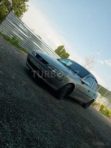 Opel Vectra 1997, 264,660 km - 1.6 l - Ağdaş