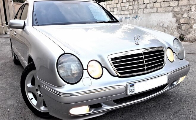 Mercedes E 240 2000, 223,000 km - 2.6 l - Bakı
