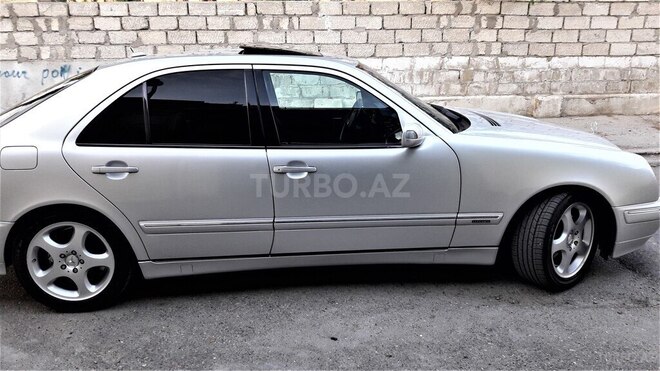 Mercedes E 240 2000, 223,000 km - 2.6 l - Bakı