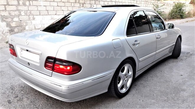 Mercedes E 240 2000, 223,000 km - 2.6 l - Bakı
