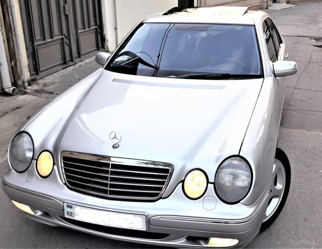 Mercedes E 240 2000, 223,000 km - 2.6 l - Bakı