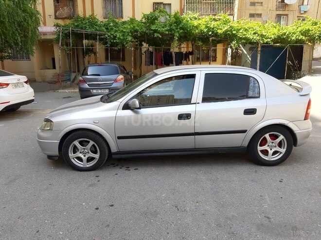 Opel Astra 2000, 220,000 km - 1.6 l - Bakı