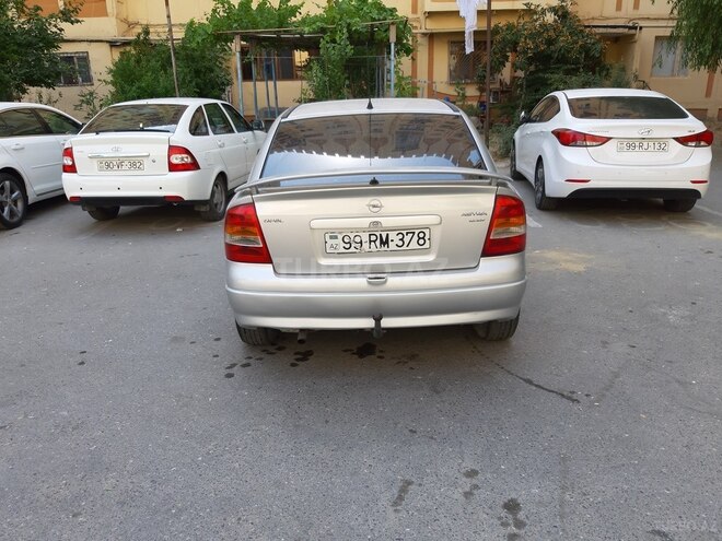 Opel Astra 2000, 220,000 km - 1.6 l - Bakı