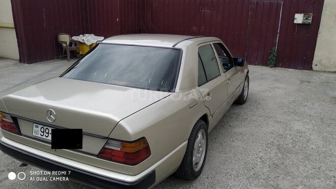 Mercedes E 230 1987, 300,000 km - 2.3 l - Gəncə