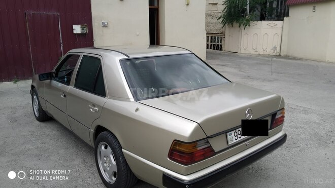Mercedes E 230 1987, 300,000 km - 2.3 l - Gəncə
