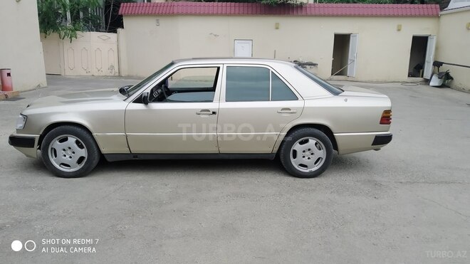 Mercedes E 230 1987, 300,000 km - 2.3 l - Gəncə