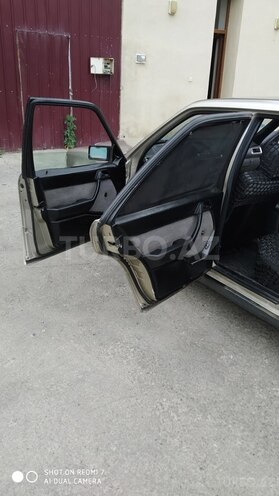 Mercedes E 230 1987, 300,000 km - 2.3 l - Gəncə