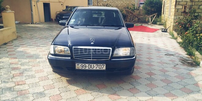 Mercedes C 240 2000, 290,000 km - 2.4 l - Bakı