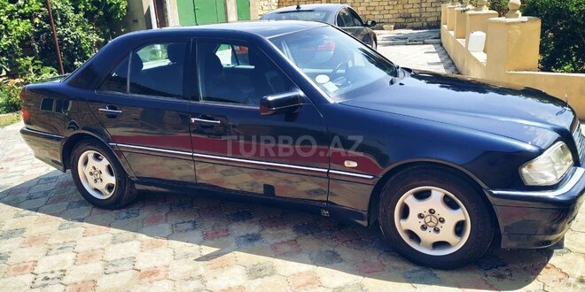 Mercedes C 240 2000, 290,000 km - 2.4 l - Bakı