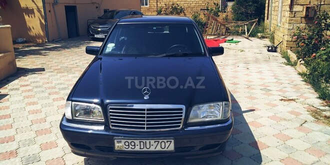 Mercedes C 240 2000, 290,000 km - 2.4 l - Bakı