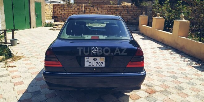 Mercedes C 240 2000, 290,000 km - 2.4 l - Bakı