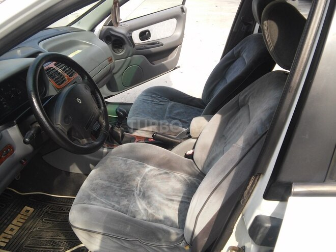 Renault Laguna 1996, 298,000 km - 2.0 l - Sumqayıt