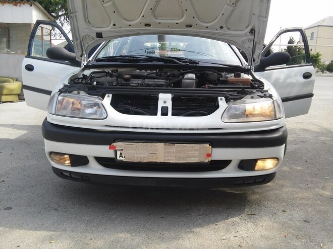 Renault Laguna 1996, 298,000 km - 2.0 l - Sumqayıt