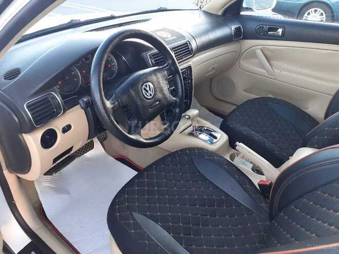 Volkswagen Passat 2003, 233,000 km - 1.8 l - Bakı