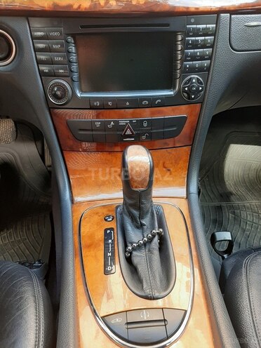 Mercedes E 270 2002, 380,000 km - 2.7 l - Bakı