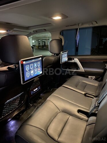 Toyota Land Cruiser 2018, 17,683 km - 4.6 l - Bakı