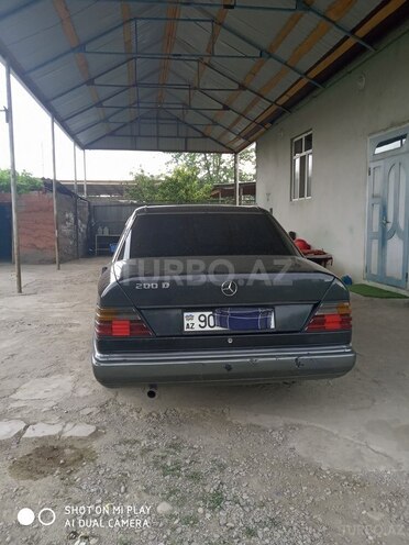 Mercedes E 200 1993, 202,530 km - 2.0 л - Bərdə