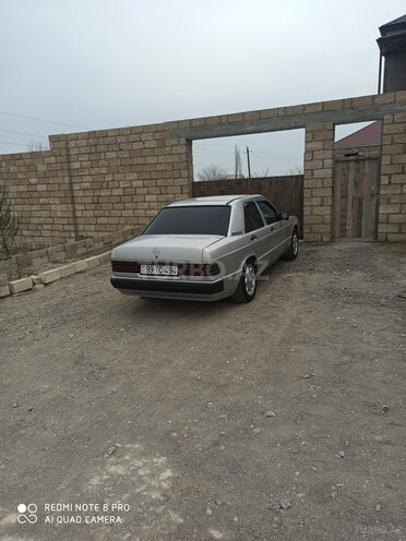 Mercedes 190 1993, 418,000 km - 0.2 l - Quba