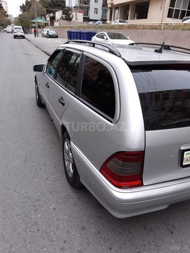 Mercedes C 220 2000, 520,000 km - 2.2 l - Bakı