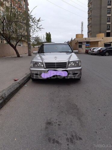 Mercedes C 220 2000, 520,000 km - 2.2 l - Bakı