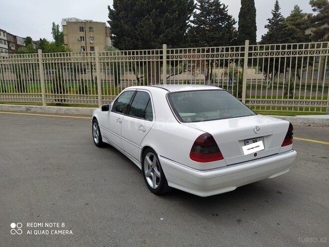 Mercedes C 230 1997, 247,000 km - 2.3 l - Sumqayıt