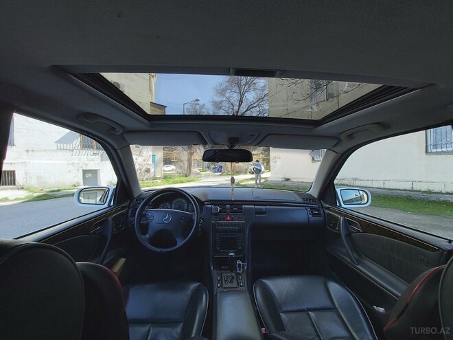 Mercedes E 320 2000, 128,300 km - 3.2 л - Bakı