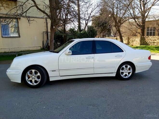 Mercedes E 320 2000, 128,300 km - 3.2 л - Bakı