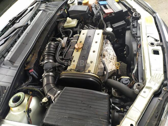 Opel Vectra 1996, 230,000 km - 1.8 l - Bakı