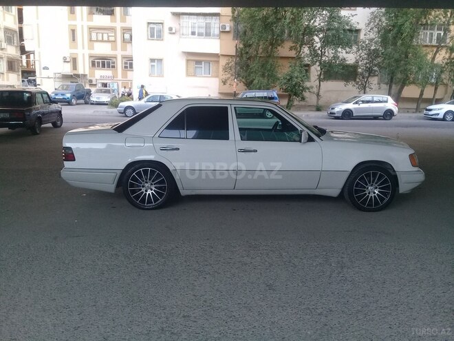 Mercedes E 280 1995, 457,000 km - 2.8 l - Bakı