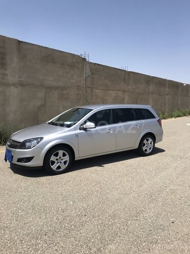 Opel Astra 2010, 176,300 km - 1.3 l - Bakı
