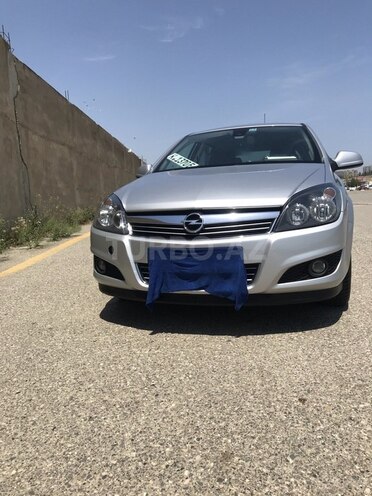 Opel Astra 2010, 176,300 km - 1.3 l - Bakı