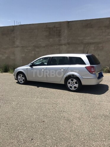Opel Astra 2010, 176,300 km - 1.3 l - Bakı