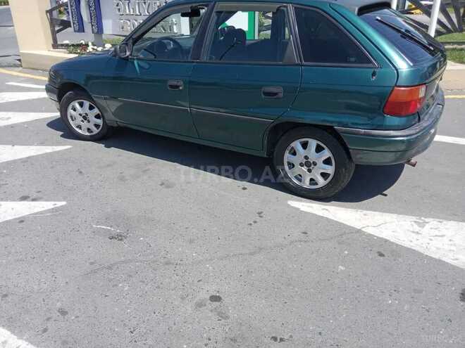 Opel Astra 1997, 291,700 km - 1.6 л - Balakən