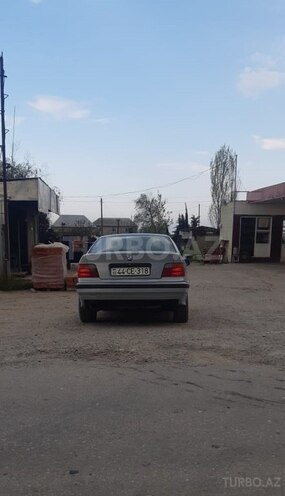 BMW 318 1995, 427,000 km - 1.8 l - Bakı