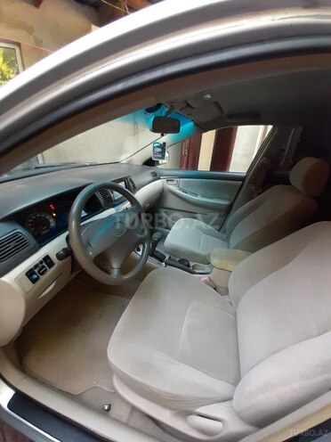 Toyota Corolla 2004, 185,000 km - 1.5 l - Bakı