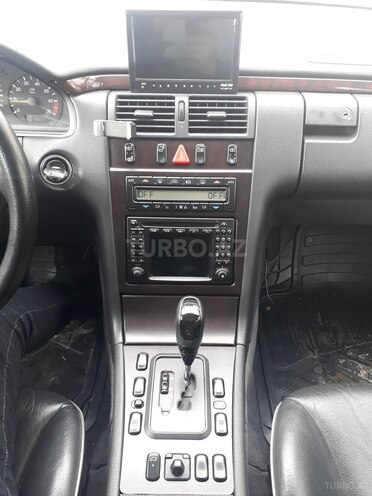 Mercedes E 240 2001, 177,045 km - 2.6 l - Masallı