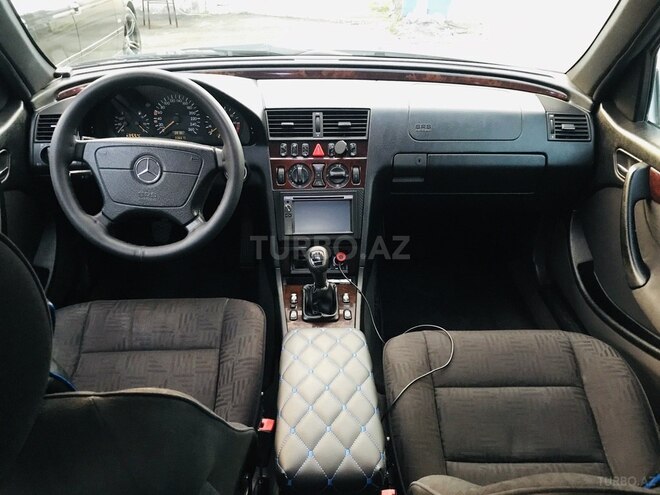Mercedes C 240 1999, 278,000 km - 2.4 l - Zaqatala