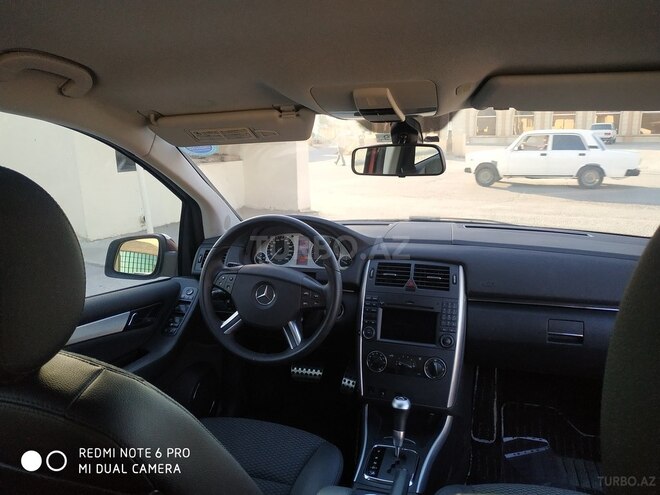 Mercedes B 180 2010, 42,000 km - 1.7 л - Bakı